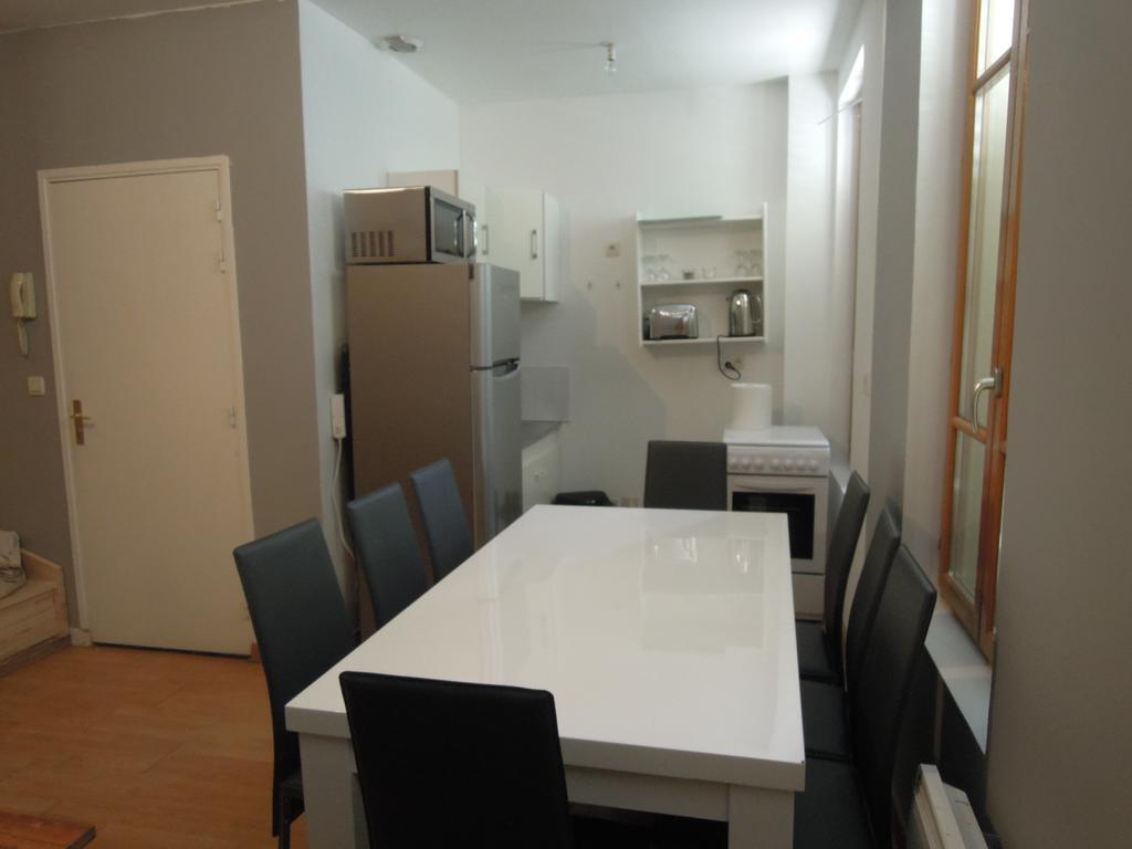 Appart'Hotel De La Tour Τρουά Δωμάτιο φωτογραφία